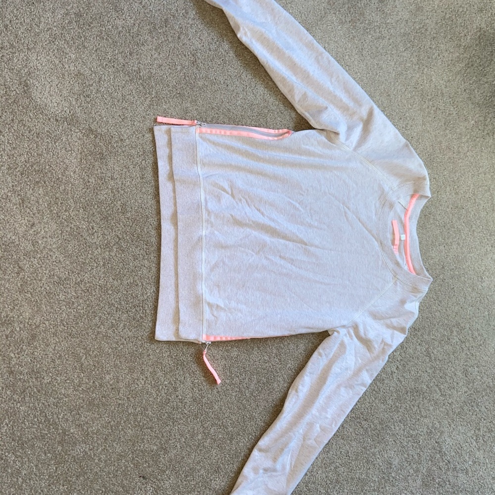 cute lululemon crew neck hoodie!